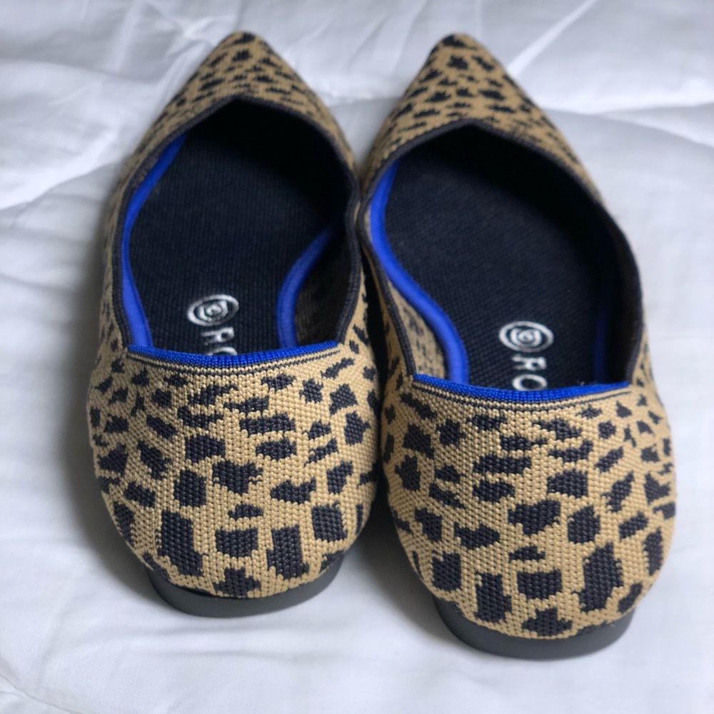 Rothy’s “The Point” leopard print flats. Excellent used condition - Picture 5 of 9